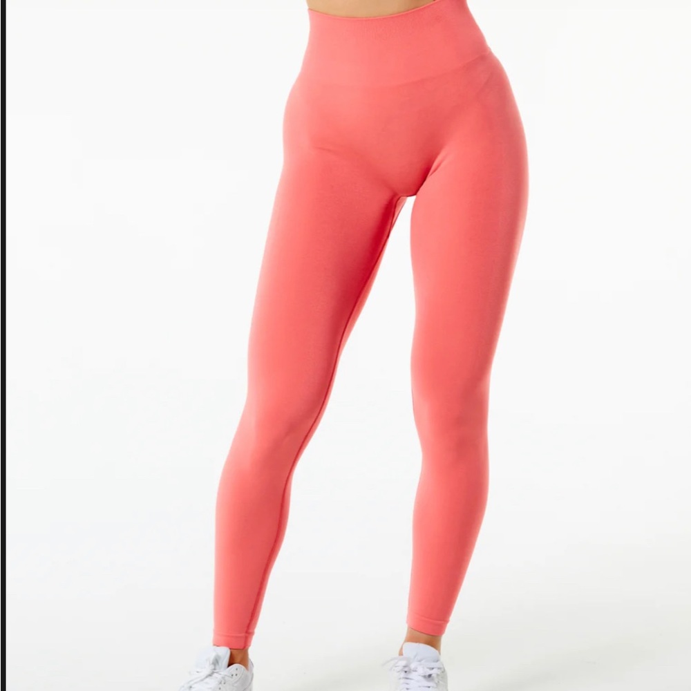 Alphalete Amplify Leggings ✨